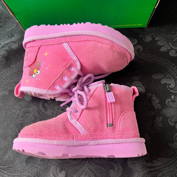 Ugg x Sesame Street neumel boots pink 9 toddler - Picture 9 of 15